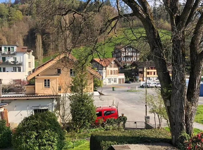 Grosszuegige Ferienwohnung Fuer 4 Personen * Interlaken