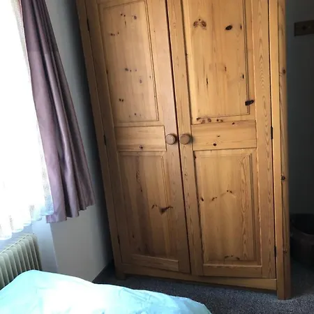 Grosszuegige Ferienwohnung Fuer 4 Personen