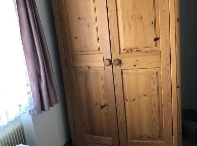 Grosszuegige Ferienwohnung Fuer 4 Personen